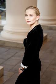 Люблю эту тему, но фильм не понравился, расскажу подробности в отзыве. Kinotavr 2020 Yuliya Peresild Konstantin Habenskij I Drugie Na Premere Filma Anny Melikyan Troe Spletnik