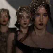 Fashion Week = Teamwork 💪, Had an amazing time working backstage with a  talented team of hairstylists, photographers, models, and designers at  Vancouver Fashion Week!, #odetedasilvahairteam ...