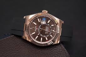 Hands on watch unboxing and review of the rolex 18k yellow gold skydweller on bracelet. Rolex Sky Dweller Mit Oysterflex Band Swisswatches Magazine