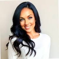 Janeen Rose's Instagram, Twitter & Facebook