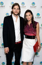 Owing to the cheaper by the dozen star's affair on his wedding anniversary with moore, his name has forever been sullied in the eyes of many. Demi Moore S Gutting Google Alert To Ashton Kutcher S Steamy Romp On Wedding Anniversary Mirror Online