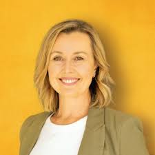 Should I move internationally? Yes, yes, yes! That's just my opinion, and  boy are we spoilt here in Sydney with the lifestyle, scenery, weather, food  etc. But there is a lot you