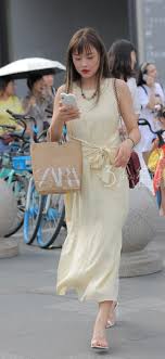 女被c扒衣服种草莓「下拉观看」