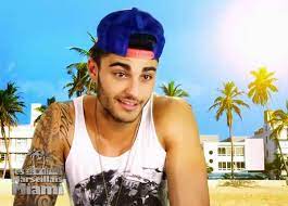 Julia (les marseillais à miami) veut être dame pipi & elie semoun en chanteuse chevelue ! Julien Les Marseillais A Miami