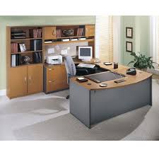 Office furniture expo displays both new and used furniture, and there's plenty to choose from! Executive Desk Office Furniture Dubai Modern Office Desks And Chairs