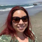 Jessica Claycomb's Instagram, Twitter & Facebook