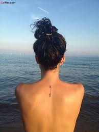 Small Tattoo Designs For Womens Backs 1000 Geometric Tattoos Ideas Back Of Neck Tattoo Small Arrow Tattoos Arrow Tattoos