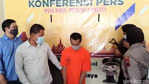 Bermula ingin jadikan tisya erni, sule bikin baper sang model dengan gombalan lewat chat, intip di sini isi percakapannya! Kenal Via Medsos Pemuda Di Purworejo Nekat Setubuhi Gadis Bawah Umur