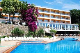 Το ξενοδοχείο atlantis βρίσκεται σε απόσταση αναπνοής από το νέο λιμάνι της κέρκυρας. Tmhma Toy 3enodoxeioy Apo Thn Pisina Picture Of Divani Corfu Palace Kanoni Tripadvisor