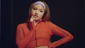 Mabelle, mable, maybel, maybell and maybelle are the popular related forms. Aktueller Hit Don T Call Me Up Warum Sangerin Mabel Die Teenagerherzen Erobert Friedrichshain