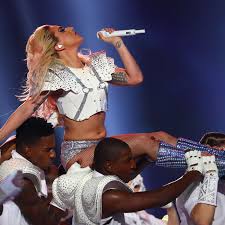 Lady gaga sings the national anthem at super bowl 50. Super Bowl 2017 Halftime Show Lady Gaga Wows With Her Performance In Houston Sbnation Com