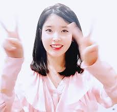 The perfect iu leejieun kpop animated gif for your conversation. Gif Kpop Lee Ji Eun And Li Image 6017723 On Favim Com