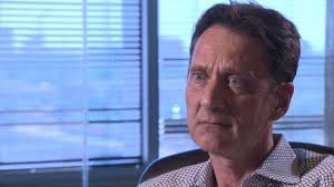 Dr Morris Fraser: Paedophile psychiatrist worked with children after abuse  conviction, study finds