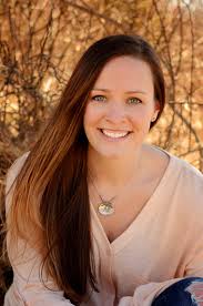 Lindsey Sisson's Instagram, Twitter & Facebook