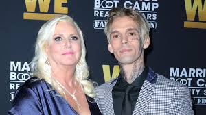 Aaron carter (born aaron charles carter; Mama Tat Nichts Aaron Carter Offenbart Sein Kindheitstrauma Promiflash De