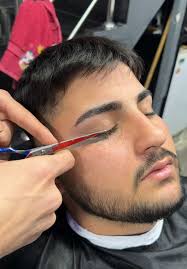 Mersin'de Kirpik Kesme Deneyimi