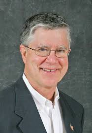 Edmond mayor raising less than challenger