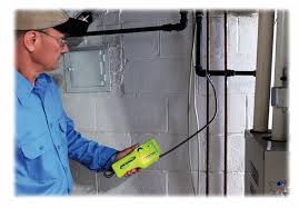 The leakator jr is an ideal instrument for pinpointing combustible gas leaks in a number of residential, commercial and industrial applications. Bacharach Portable Combustible Gas Leak Detector 3jyn5 19 7051 Grainger