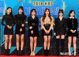 At the very least, penelope is a clingy jealous girl. Netizen Buzz What S In Store For Aoa And Mina S Futures
