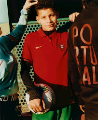 Enige webshop voor je portugal thuisshirt/thuistenue, uitshirt/uittenue, third shirt/tenue en meer. Portugal Thuisshirt 2020 2021 Voetbalshirts Com