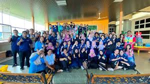 Adalah lebih besar berbanding dengan perniagaan enterprise kerana ianya lebih. News Link