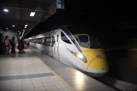 If you want to travel by cheap train, the ktm kl sentral tampin / pulau sebang komuter services offer a good, inexpensive way to travel on this route, with more departures a day, compared to the faster, but much more costly ets electric train services. Ets Gold 9321dn Kl Sentral To Gemas By Day Train Railtravel Station
