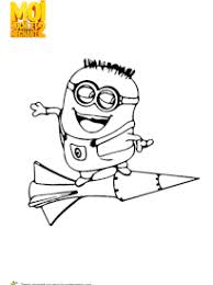 Ils peuvent respecter les couleurs originales ou les remplir a leur gout pourquoi pas avec des salopettes rouges par exemple. Coloriage Minions Moi Moche Et Mechant Sur Hugolescargot Com