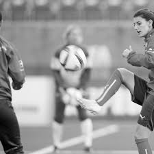 4,232 likes · 12 talking about this. Frauen Schweizer Nationalspielerin Florijana Ismaili Nach Badeunfall Vermisst