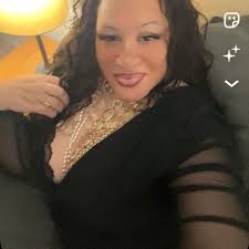 Apryl Michelle Brown nearly died after getting faulty butt injections that  were actually non-medical grade silicone. She joins us to share her story  that she hopes inspires people to follow so, they