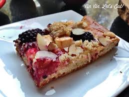 Geschmacklich ist er leicht bitter. Apple And Blackberry Kuchen Recipe Cin Cin Let S Eat