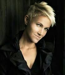 Ha muerto Marie Fredrickson, mítica cantante de #Roxette Su sola voz en  canciones como 'It must have been love' o "Listen to your heart' me ponía  los pelos de punta. Ahora me