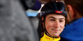 Noah Hobbs: Beste U23-sprinter naar EF Education-EasyPost