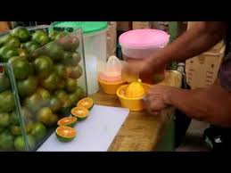 Maybe you would like to learn more about one of these? Es Jeruk Murni Langsung Peras Dan Murah Di Glodok Indonesian Street Food Youtube