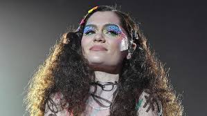Jessie dominated the charts with her albums 'who you are', 'alive' & 'sweet talker'. Heisses Hoschen Jessie J Knipst Ihren Po N Tv De