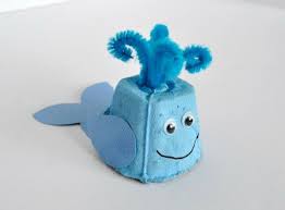 Basteln Mit Eierschachteln Wal Hellblau Einfach Becher Papier Eierkarton Kunst Eierkarton Basteln Eierschachteln