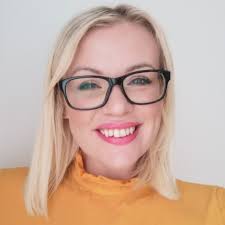 Adele Farmer's Instagram, Twitter & Facebook