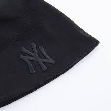Check spelling or type a new query. New Era Dark Base Skull Knit New York Yankees 12490303 Schwarz Fur 24 50 Sneakerstudio De