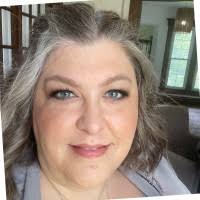 40+ perfiles de «Staci Hall»