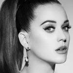 Stephanie Eichelberger's Instagram, Twitter & Facebook