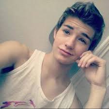 Misael Diaz (@misbonito)