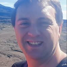 How to make an email signature in Outlook with HTML