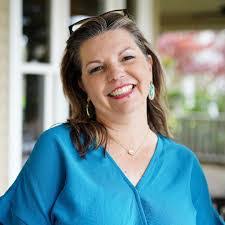 Elvira Dixon's Instagram, Twitter & Facebook