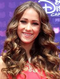Skylar Stecker Measurements Height Weight Bra Size Body Figure Age Facts