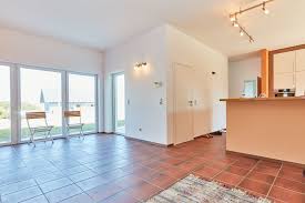 Bestimmen sie ihren möglichen kaufpreis. Einfamilienhaus Mit Stall Bei Wittlich Reiterhof Anwesen De Wohnen Mit Pferden Reitimmobilien Reitanlage Kaufen