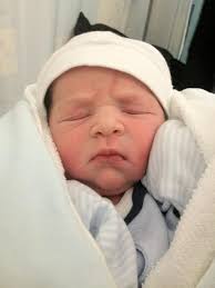 Holly Colvin (@HollyVColvin)