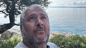 Už žádný princ. Andrew přišel o titul, král mu vezme i střechu nad hlavou