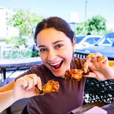 Sharing wings > sharing passwords 😌🍗🍺 📍834 Northwest Loop 410 Suite 106  San Antonio, TX 78216 #Foodie #birdsandbeers #instafood