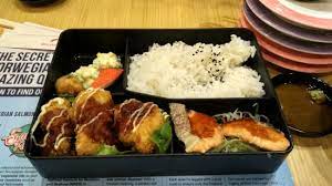 Premis makanan sushi king di malaysia merupakan pemegang sijil pengesahan halal malaysia. Sushi King Kuala Lumpur 100 Jalan Putra Menu Prices Restaurant Reviews Tripadvisor