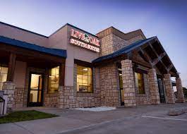 There are 9 animal hospitals in lubbock county, texas, serving a population of 298,042 people in an area of 896 square miles. Pet Boarding In Lubbock Tx Live Oak Animal Hospital