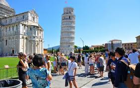 Menara miring pisa (bahasa italia: Sejarah Dan Fakta Menarik Di Balik Menara Pisa Futuready
